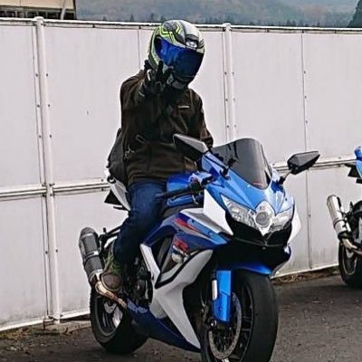 岡山県産の戦闘力0.1の男、バイクとバス釣り(たまに海)が趣味で楽しんでます🏍🎣