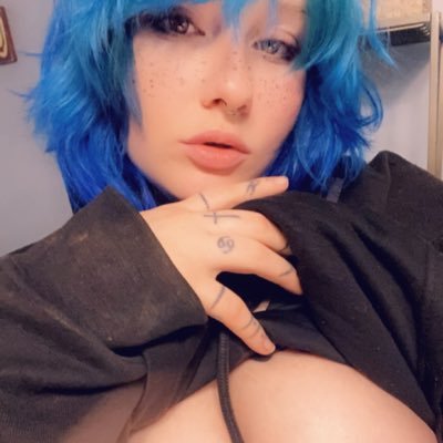 21 MDNI fet friendly content creator/onlyfans model cashapp: $lucidLil420 tips/tributes accepted