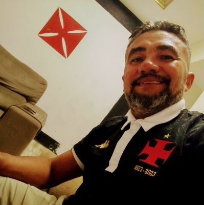 @Vascodagama e 🦑
վասկո դա գամա
@sociogigante
Fundador da VASGUNS
🤍💢🖤✊🏾🎸🎩💀🔫🌹🤟🏾
