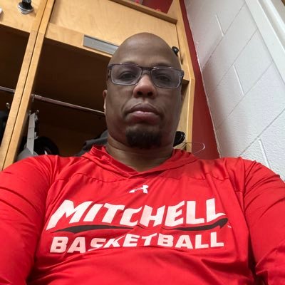 Assistant Men's Basketball Coach Mitchell College