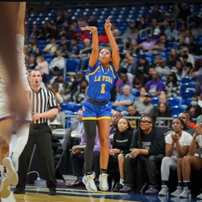 24’ G | @lvpiratesGBB | 4.0 GPA | 22’ District MVP, All Region 🏀| 22’ Adidas 16U 3SSB Nat’l Champ 🏆 | 23’, 24’ 4A State Champ 💍 | @LadyDriveNation 17U EYBL