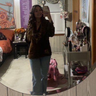 Sof_LaQuino's profile picture. 《 A Funky Homosapien 》  《 ♋ ♓ ♍ 》