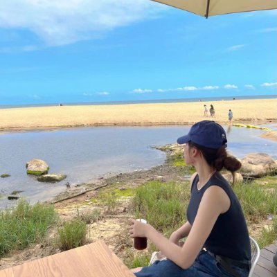 zimzima421's profile picture. I have been in Tesla since the beginning and currently own over 2,000 shares and will continue to add to my holdings.