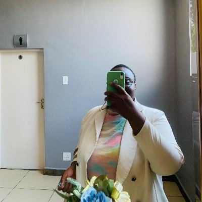 _LindoMamba's profile picture. this is a story of becoming🌱|they/them🏳️‍🌈