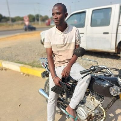 kwayela925's profile picture. O sol nasce para todos, a lua para quem merece.