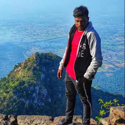 அது என்ன மாயமோ மந்திரமோ தெரில, சின்ன வயசுலர்ந்தே நல்லவனாவே வளர்ந்திட்டேன்
 ¯\_(ツ)_/¯