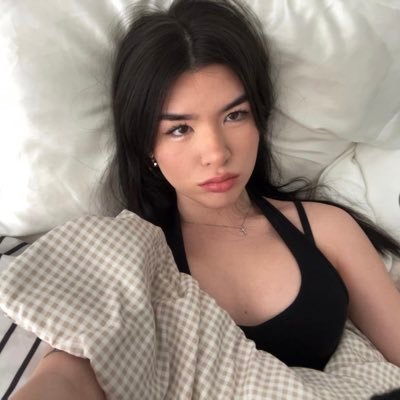 23 | twitch streamer 𓆩♡𓆪 | 🇨🇦🇵🇭 | https://t.co/wLcJXvp2Yz