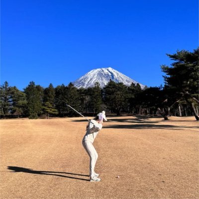 ゴルフ初心者です🏌️‍♀️お手柔らかに。
♡golf⛳️cafe☕️好きなもの❤︎
🌈❤🌈💜🌈💛🌈💗🌈❤
ゴルフ⛳️美容大好き🧸千葉🏠
ゴルファーの皆様、仲良くして下さい🙈💕