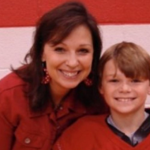 Roxi3120's profile picture. 