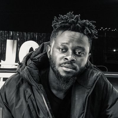 Business oriented & gracefully connected// 001 Unexpected creative kreator.