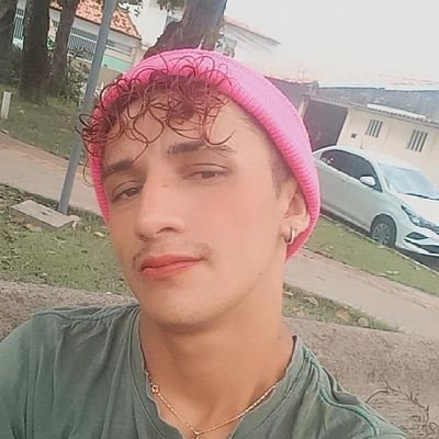 sou apenas um garoto afim de amizade 🤣