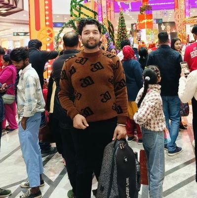 RoshanRamit's profile picture. 👨‍💻 Sharing my learning journey | Passionate about startups & tech 💡 | Insights on entrepreneurship & innovation 🚀 | Coding enthusiast! #TechEnthusiast #Sta