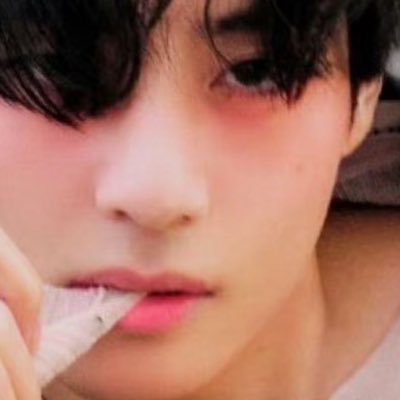 💜💙🤍V💙🤍💜 🎶 💝 I STAN THE RIGHT MAN—- ♑️ KIM TAEHYUNG fan account--- テテちゃんの汗は花の香りで富士の名水--- 古家正亨/Furuya Masayuki