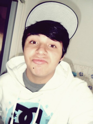 http://t.co/73tngVQD5H

eu sou da  @TaynaIngridy.