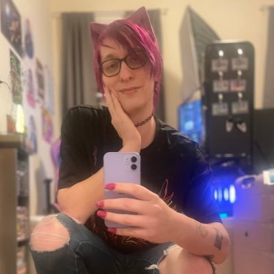 They/Them/She/Her | Gamer/geek | Photographer | small-time Twitch streamer | it's pronounced ZEN-uh not ZEE-nuh | this is my personal/streamer profile