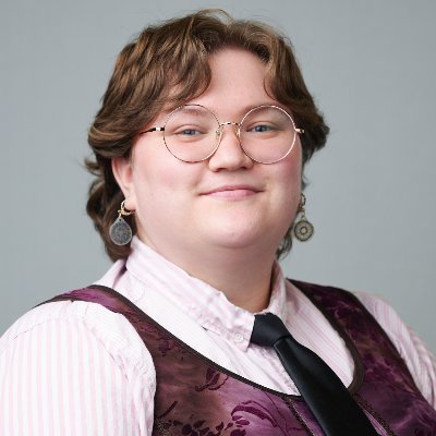 (she/her/they/them) 🏳️‍🌈 Biophysics PhD student at UChicago, studying lipid monolayers and materials science!