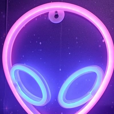 dzanardine's profile picture. 