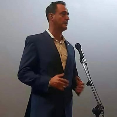 Abogado y Diplomático de carrera. Ex Subsecretario de Asuntos Americanos y Embajador argentino en Armenia