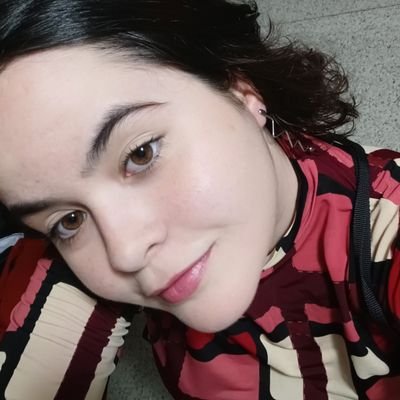 _Littlelaura__'s profile picture. Eu não aguento mais 
(ela/dela)