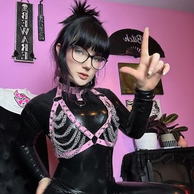 🖤The Alt Femdom/Findom You've been for🖤Vyle cunt by my nature🖤You will suffer and sacrifice for me but it will feel so good🖤$66.60 initail to speak