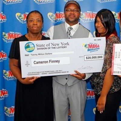 Cameron Finney who work for a construction company in the New York city  as won $20,000,000 and giving back to the society by paying credit card debts
