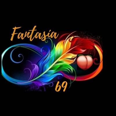 Club para swingers reales dispuestos a salir de las redes sociales e interactuar en grupos, reuniones, paseos y eventos.