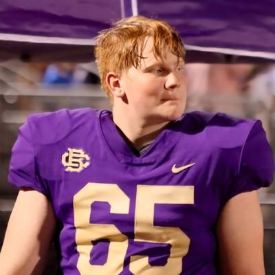 #GodGotUs
CBHS OLINE GPA:4.7 HEIGHT:6,0 WEIGHT:265 Class: 25' Position: Center Number: 65 email: iameliteaustin@outlook.com