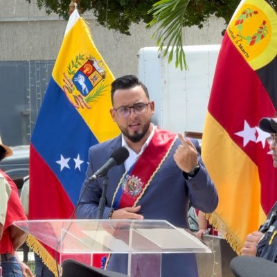 🍀 Alcalde del Municipio Urdaneta. 🍀 Mirandino, Tuyero y Cueño de ❤️  🍀 Orgullosamente Militante del @partidopsuv  #EsContigo🤝🏼