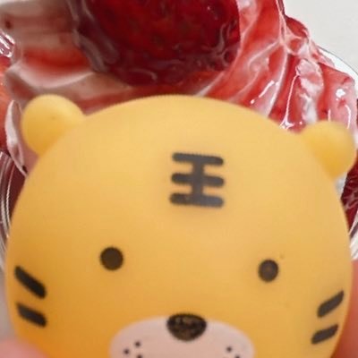 itmargtu_gzims's profile picture. 🍕🍇🌛🍌