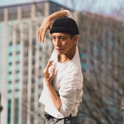 【120本以上の演劇に振付してきた人】演出家/ムーブメントディレクター/イマーシブシアター/『東京2020パラリンピック開会式』アシスタント振付家/森山開次作品演出助手/身体表現と芝居の隙間が好き/点描画家/ インスタや諸々リンクはhttps://t.co/CJBWwvEX2M マサオプション/ムケイチョウコク