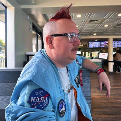 Spaceflight yak-yak @TMRO @GriffithObserv @columbiaspace. Aero Eng. Docendo discimus. 🏳️‍🌈🏳️‍⚧️ we/they pan/poly queer #opinionsmine - Ask us space questions