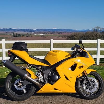 Motorcycle obsessed rider of Mary's Peak and other Oregon back roads.
Current stable:
Yamaha FJR1300
Triumph Dayton 650
Huck Stinger 3000