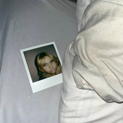 theeKCSiren's profile picture. i take ibuprofen pills for fun. transfemme. 20.