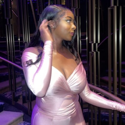 LuceeLu_'s profile picture. Toothfairy👩🏾‍⚕️✨ Plantain is my life.