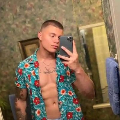 I'm single gay looking for a friendships that would lead us into a better married one day
