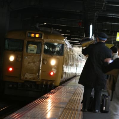 ドラクエとブルアカと鉄道とパソコン大好きニキ