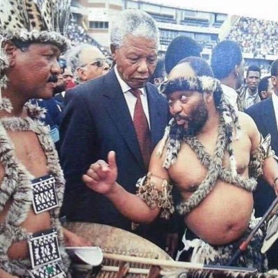 Gonondo1336139's profile picture. Gonondo, omkhulu, uyasabeka!