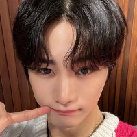 😶(@YES2LUNE7_BB) 's Twitter Profile Photo