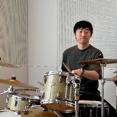 🥁 in Tokyo, raised in Osaka, studied under Fumio Emori and Dave Weckl. Plays Rock/Funk/Fusion. Favorite: @RHCPchad, @davewecklmusic 👨💻☁️ @_hariby
