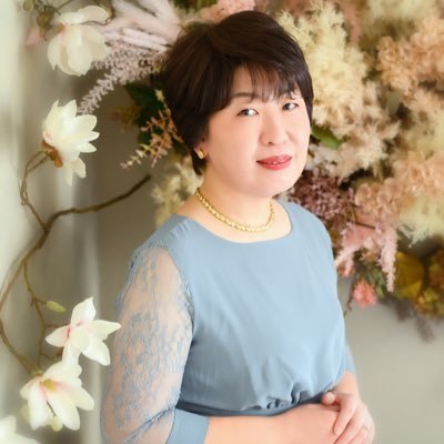 個人教室でピアノ&声楽&リトミックとソルフェージュの指導してます🎹(Lit-link参照↓)毎日生徒さん達一人一人に寄り添った指導をしています✨2024年から歌の活動も再開しジャンル問わず歌ってます🎶うた動画作りも楽しくやってます🥰