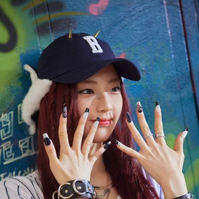 mis_jenn7e's profile picture. kpop💕
