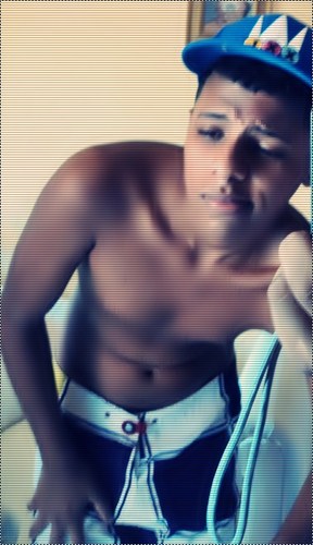 A vida me ensinou a nunca desistir nem ganhar nem perder mais procurar evoluir .. ♪