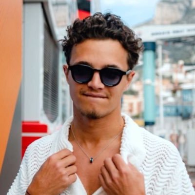 livvynorris4's profile picture. 🧡 mclaren & ferrari girlie ❤️ here for LN4, OP81, CS55, CL16, GR63, DR3 and a good time