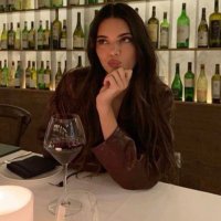 v (@aphrodisyac) 's Twitter Profile