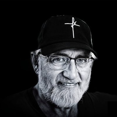 esmiravet's profile picture. Periodista, nacido el 14 de abril de 1952. Casado, tres hijos y cinco nietos. Candidato a Diputado Nacional (FORJA, Misiones)