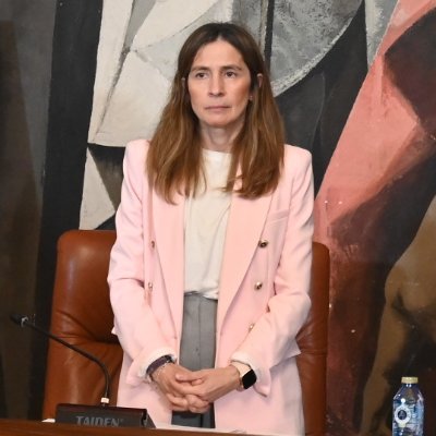 Abogada.
Vicepresidente primera de la Diputación de Ciudad Real.  Concejal de Familia y Mayores del ayuntamiento de la capital