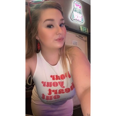 sarahhcavanaugh's profile picture. 