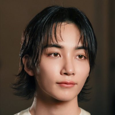 totally enamored wd my little harmless, microscopic amphibian creature affectionately named jeonghan (and my dog mingyu)