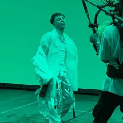 janamels's profile picture. ¡ @nicolasodetti ! 🎧 admin de @OscuDaily ; 🐣 @ivistine mi omega🔥 ; ¡ mod de Oscu on twitch !