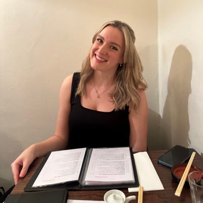 lozcuzza's profile picture. 🧚‍♂️🧚‍♂️